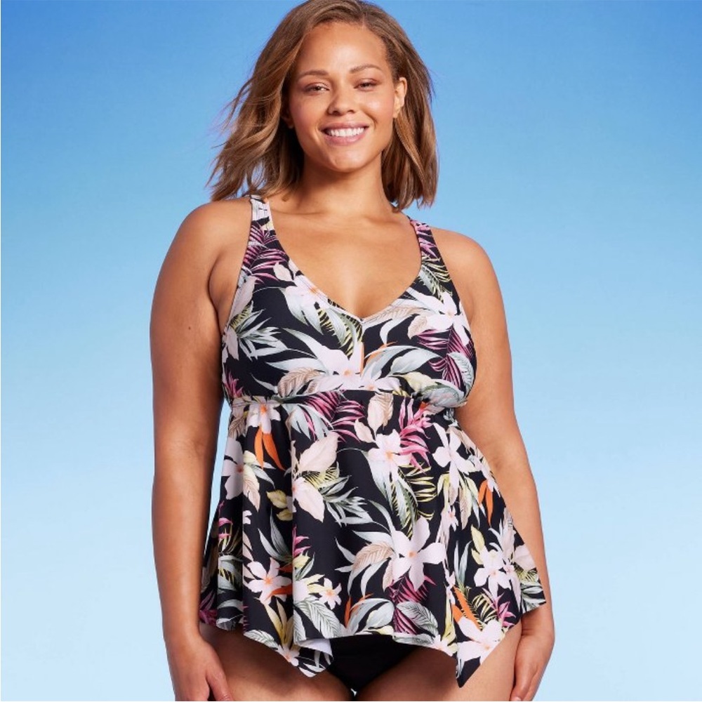 NWT Kona Sol Black Floral Plunge V-Neck Strappy Back Tankini Top Size 1X